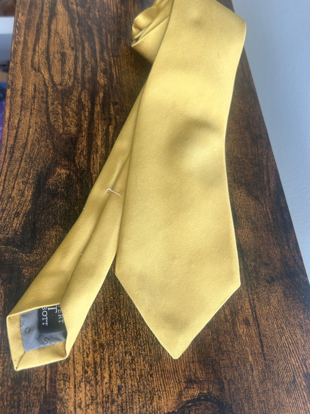 Robert Talbott Gold Silk Tie Handmade USA Luxury Classic